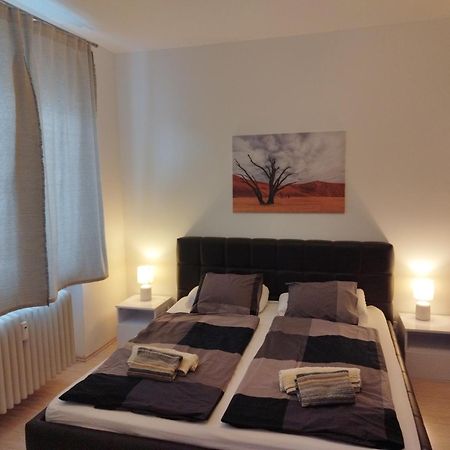 Ferienwohnung Amazing Flat In Old Town With Large Balcony Pressburg Exterior foto